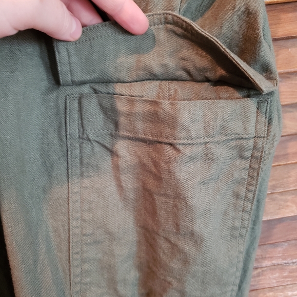 Banana Republic Cropped Pants - Picture 4 of 13
